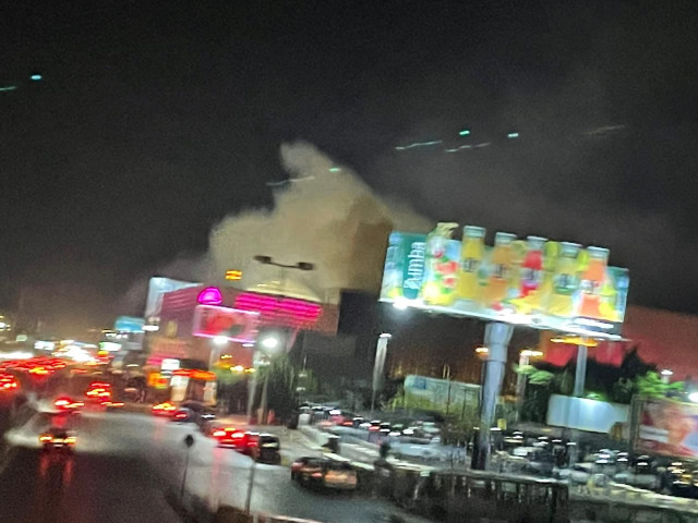 بالصور | حريق في أحد مطاعم الـ ABC!