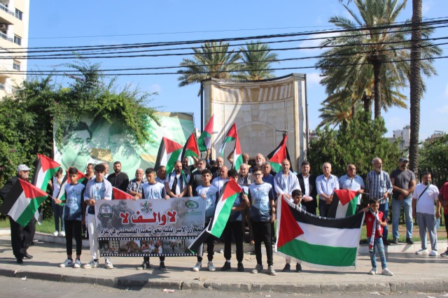 وقفة تضامنية للمكاتب الحركية والاتحادات الرياضية والاتحاد الفلسطيني لكرة القدم في صيدا