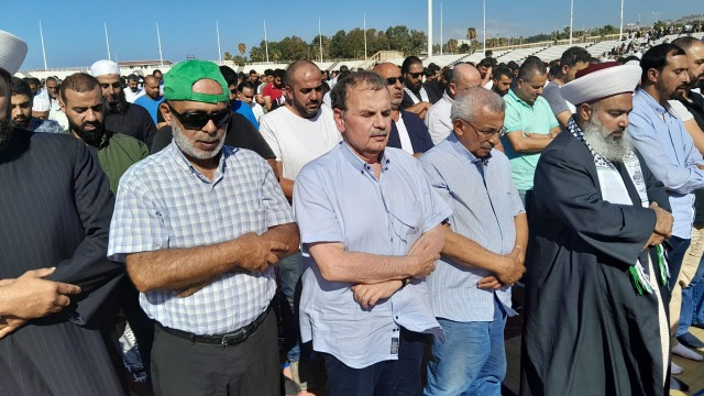 المفتي سوسان أم لصلاة الجمعة في صيدا نصرة لغزة: المواجهة مع الكيان المحتل أمر حتمي