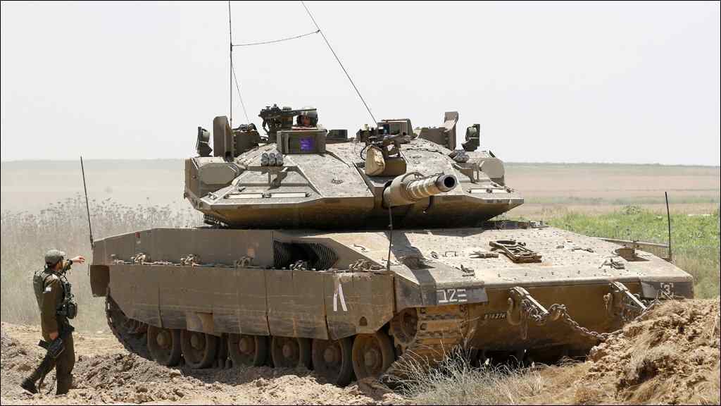 بالفيديو - لحظة تدمير دبابة "ميركافا" إسرائيلية على يد المقاومة في غزة