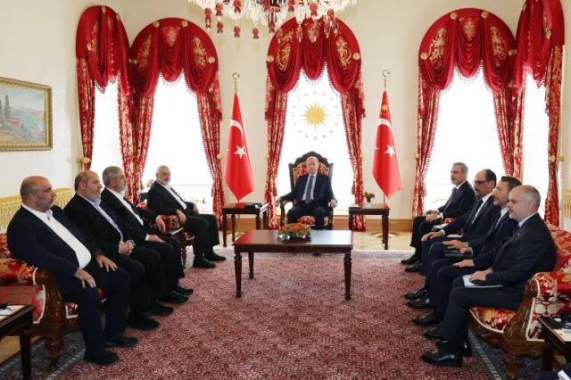 أردوغان يلتقي هنية في  إسطنبول..  ووزير الخارجية الإسرائيلي يهاجمه