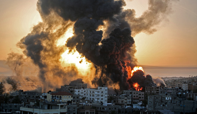 مقتل موظف إغاثة بلجيكي بقصف اسرائيلي على غزة