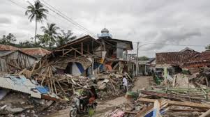 زلزال قوي يضرب إندونيسيا .. وإعصار في جنوب الصين