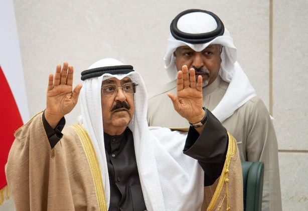 أمير دولة الكويت قرر حلّ مجلس الأمة: لن أسمح بالإستغلال وتحطيم البلاد