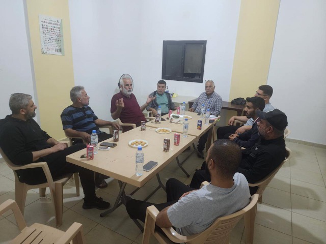 الاتحاد الفلسطيني فرع الشتات يعقد اجتماعاً مع الأندية في صور لتنشيط لعبتي كرة القدم والصالات
