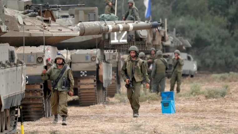 بسبب الحرب... ضباط إسرائيليون يطلبون المساعدة عبر "فيسبوك"!