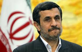 "نجاد" يعلن ترشحه للانتخابات الرئاسية الايرانية!