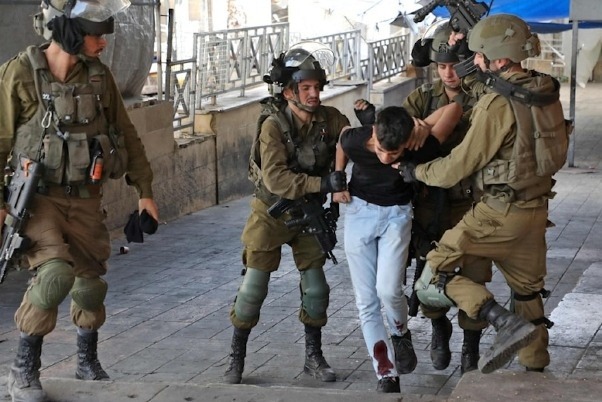 الاحتلال الإسرائيلي يعتقل 20 مواطناً من الضفة!
