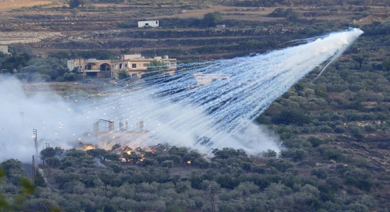 قصف فوسفوري على مركبا... وحالات اختناق في صفوف الجيش اللبناني!
