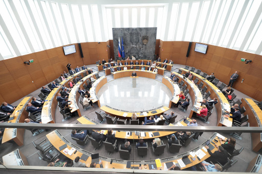 البرلمان السلوفيني يصادق على قرار الحكومة الاعتراف بدولة فلسطين