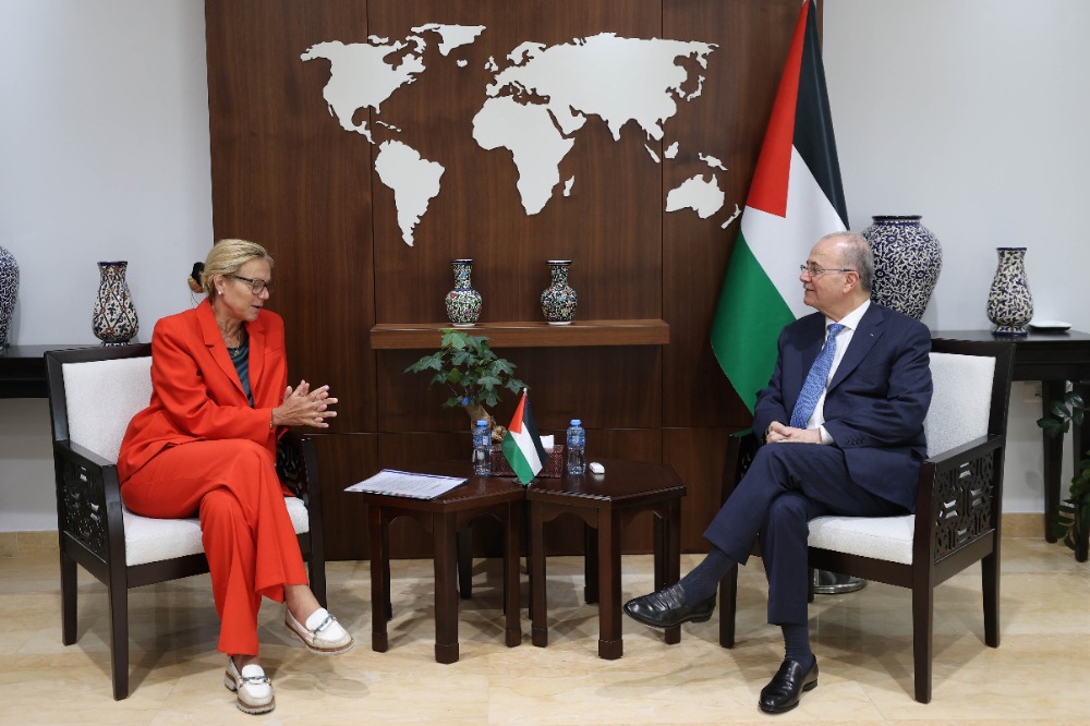 رئيس الوزراء الفلسطيني  د. مصطفى يبحث مع منسقة أممية خطط الحكومة للإغاثة في قطاع غزة
