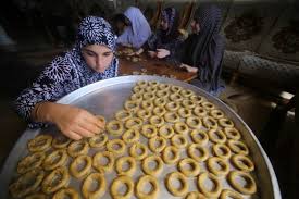 الكعك.. المظهر الوحيد للعيد في غزة
