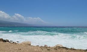الدفاع المدني: شواطئ لبنان تشهد أمواجًا مرتفعة وتيارات خطرة!