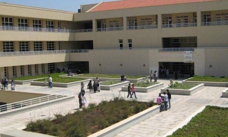 الجامعة اللبنانية «تصنّع» ألواحاً ذكيةً