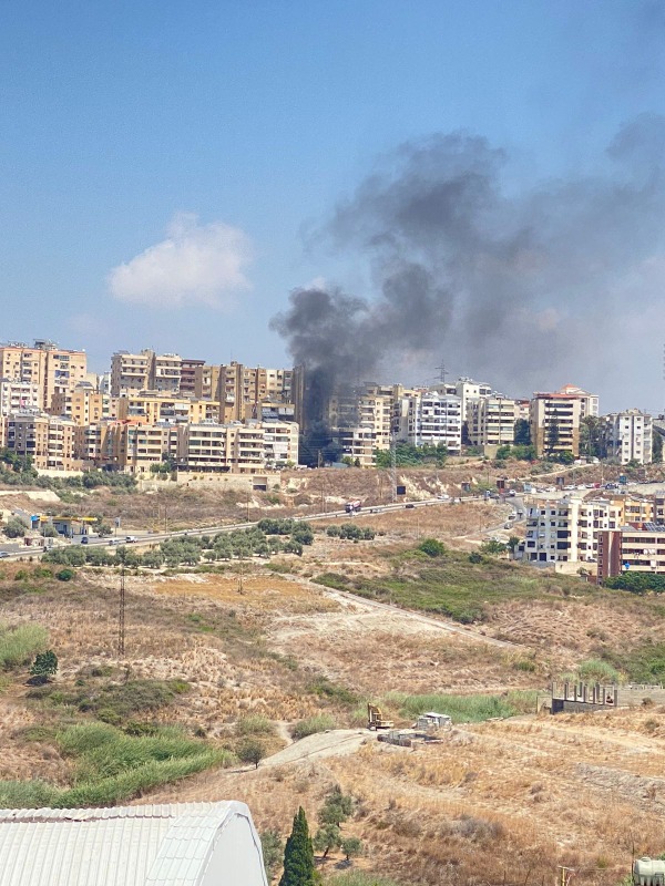 نجاة سكان مبنى لين على أوتوستراد الشماع نتيجة العدوان الإسرائيلي على سيارة في حارة صيدا