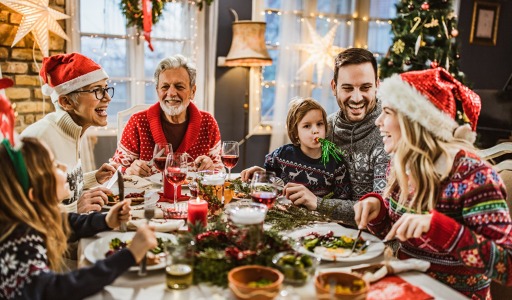 عشاء البريطانيين في عيد الميلاد على حساب ضيوفهم