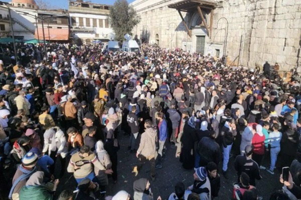 بعد حادثة المسجد الأموي... "اعتذارٌ" وتعهد بتحمل المسؤولية