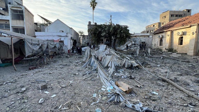 الاحتلال يقصف مبنى الاستقبال والطوارئ في المستشفى المعمداني ويخرجه عن الخدمة