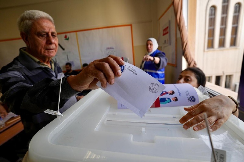 انتخابات جبل لبنان..  إقبال ضعيف وشكاوى بالجملة