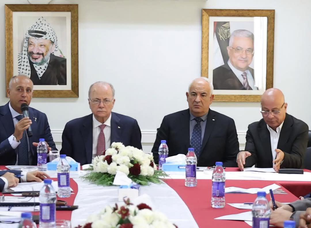 د. أبو هولي يثمن جهود الحكومة ومؤسسات وفاعليات محافظة جنين في دعم صمود اللاجئين الفلسطينيين في المخيمات