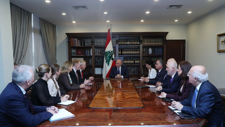الرئيس عون يؤكد التزام لبنان بالقرارات الدولية واستمرار الحوار لمعالجة القضايا الوطنية