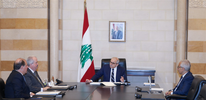 اجتماع في السراي لبحث نتائج زيارة واشنطن وملف الفجوة المالية