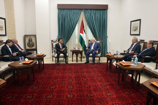 الرئيس عباس يستقبل رئيس مجلس إدارة الجامعة العربية الأميركية