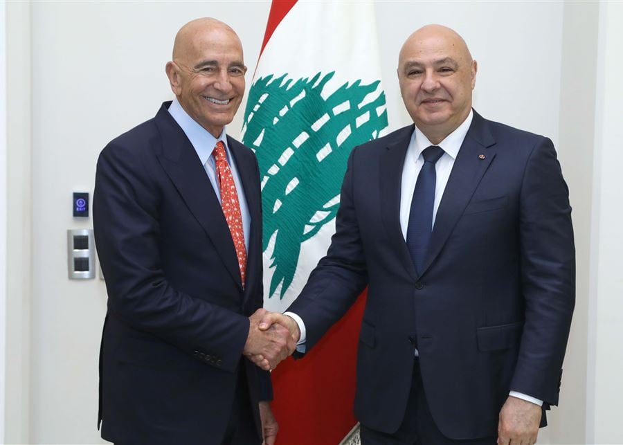 باراك في بعبدا... والرئيس عون يسلّمه الرد النهائي!