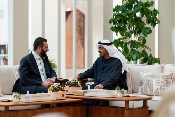 بن زايد والشرع يبحثان في الإمارات تطوير التعاون ومستجدات الأوضاع الإقليمية والدولية