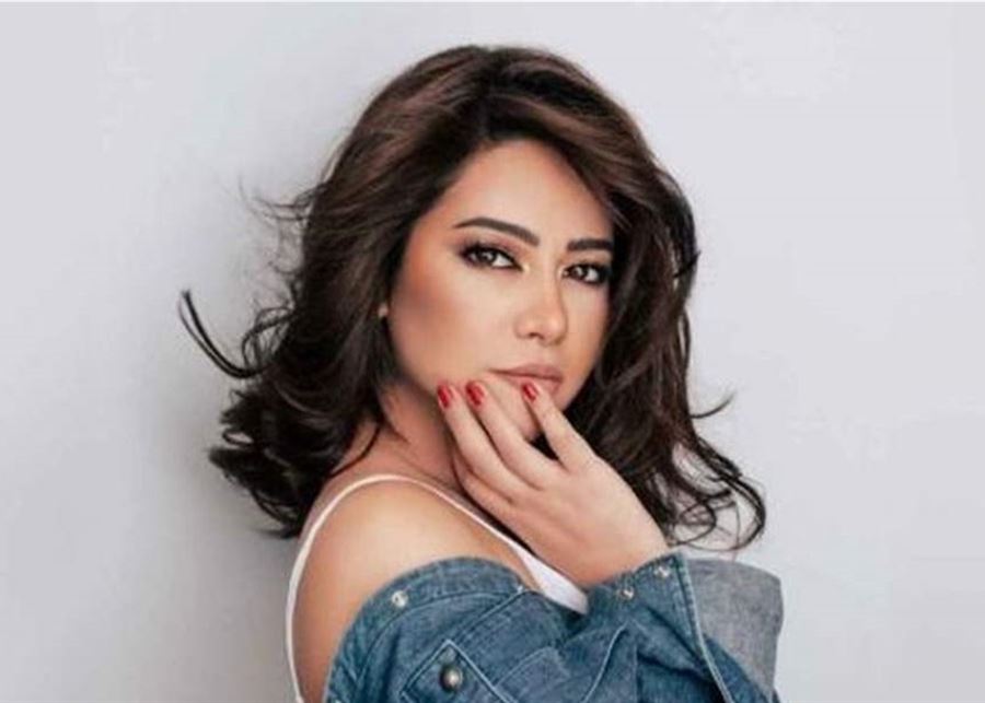 لماذا منعت الفنانة شيرين عبد الوهاب من تسجيل أغنية مع الفنان فضل شاكر؟
