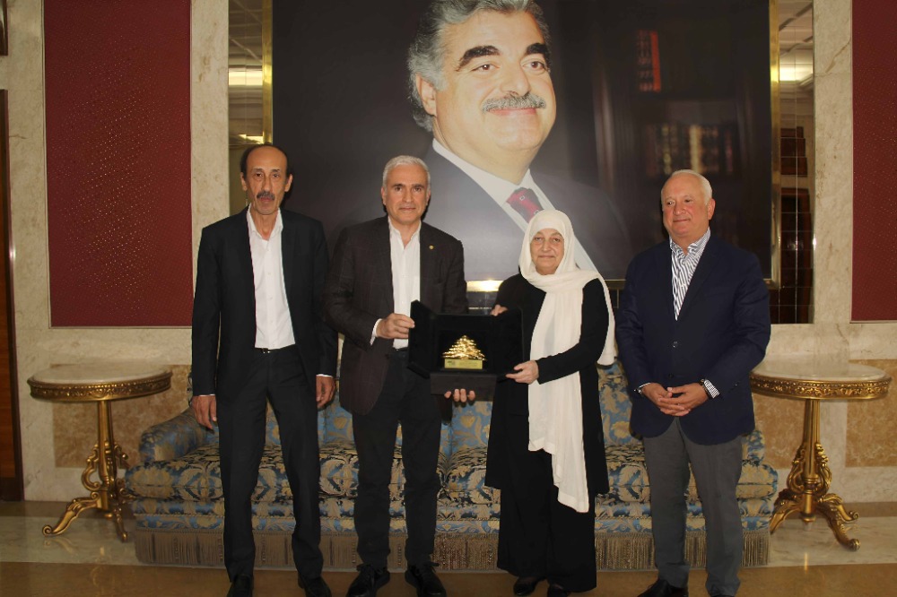 زيارة تكريمية من اتحاد بلديات جزين إلى بهية الحريري: تأكيد على التعاون والإنماء المشترك