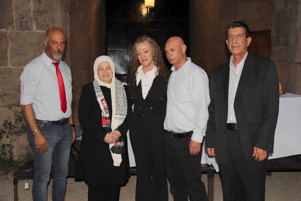 خان الإفرنج يشهد " التحدي الزجلي الكبير"  بين الشاعرين نديم زين شعيب وعمر زيداني