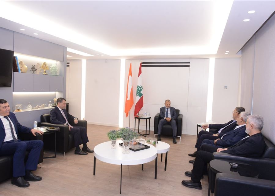 وفد من "الحزب" يزور جبران باسيل في ميرنا الشالوحي
