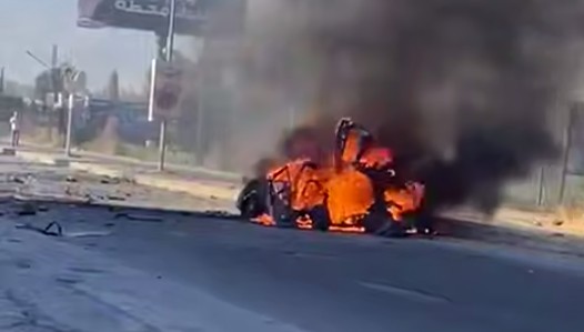من هو المستهدف في الغارة على طريق المصنع؟