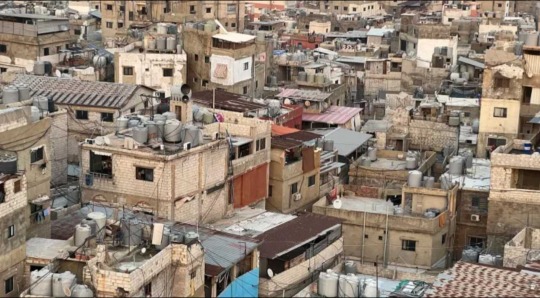 الجيش في قلب المخيم... والعيون على السلاح