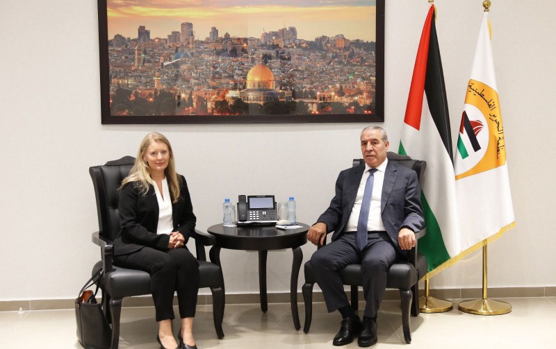 الشيخ يبحث مع القنصل البريطانية مستجدات الأوضاع واستمرار حرب الإبادة في غزة