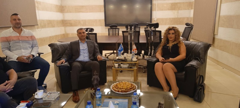 إشادة بدور الجيش ودعم لثباته… وفد إداري من سرايا صيدا يزور مخابرات الجنوب