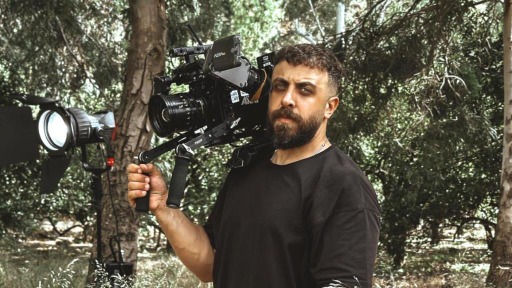 المخرج الفلسطيني محمود رمزي: هذه تجربتي مع فضل شاكر!