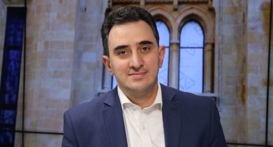 الحاج يحذر: “عرقلة الانتخابات وتغيير النظام تهدد مسار التعافي في لبنان”