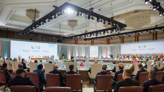 البيان الختامي لقمة الدوحة: لمراجعة العلاقات الدبلوماسية والإقتصادية مع "إسرائيل" بعد العدوان على قطر