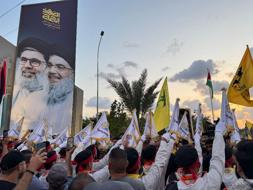 صيدا تزيح الستار عن جدارية لنصرالله وصفي الدين في ذكرى استشهادهما