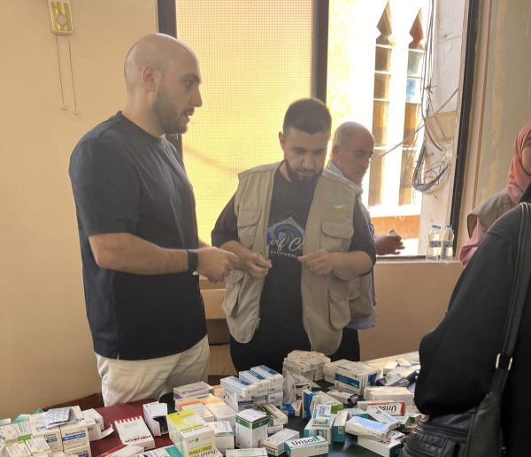 عمر مرجان يقدم اربع حملات صحية مجانية في أحياء متفرقة من مدينة صيدا