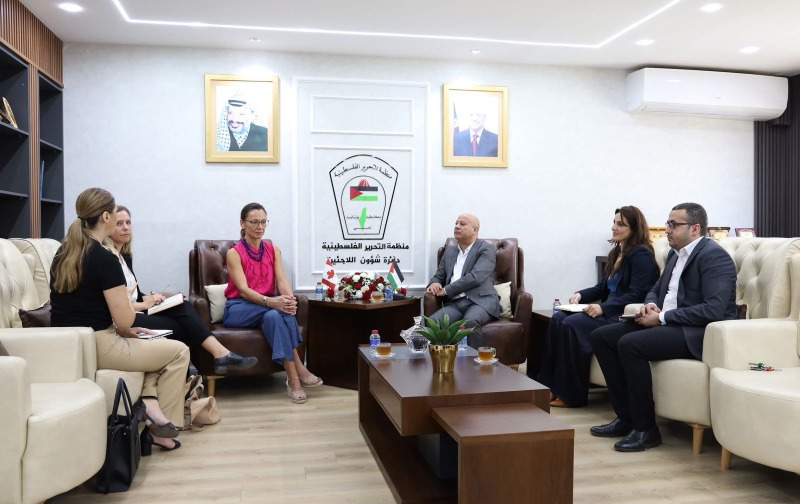 ​دائرة شؤون اللاجئين تلتقي وفداً كندياً لبحث سبل دعم الاونروا والأوضاع في المخيمات الفلسطينية.