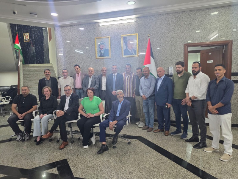 اللجنة التحضيرية للجالية الفلسطينية بالإمارات تعقد اجتماعها الأول