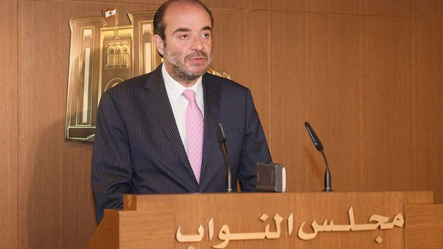 "فضيحة كبيرة بالجامعة اللبنانية".. عقيص: التربية في خطر!