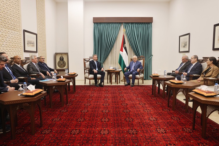 الرئيس عباس يستقبل وكيل الأمين العام للأمم المتحدة للشؤون الإنسانية