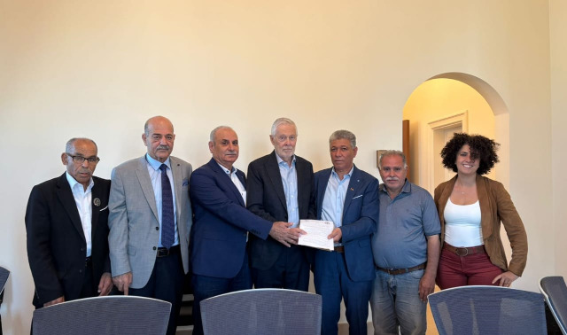 اتحاد نقابات عمال فلسطين - فرع لبنان يلتقي رئيس لجنة الحوار اللبناني - الفلسطيني في السراي الحكومي
