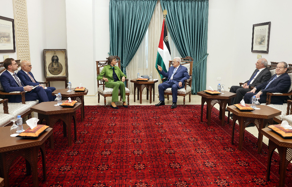 الرئيس عباس يستقبل رئيسة مكتب تمثيل جمهورية ألمانيا