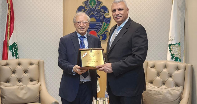 اللواء شقير يستقبل عبد الهادي محفوظ