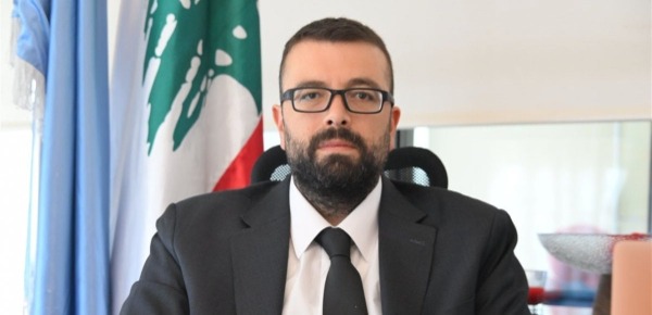 "زمن الشغل والبلد الماشي"... الحريري يستذكر..
